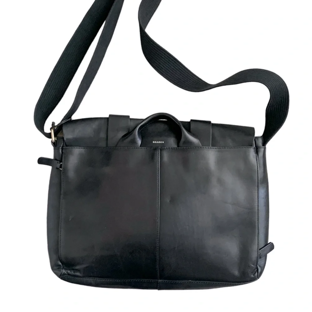 Skagen Black Men’s Cowhide Leather Messenger Bag